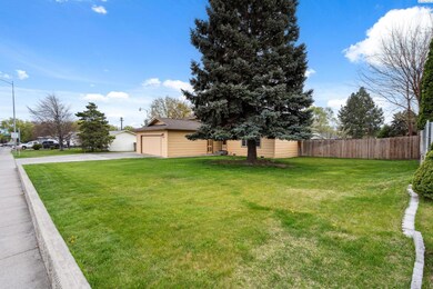 1409 W 27th Ave, Kennewick, WA 99337 - photo 3