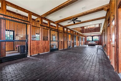 10600 Whitehouse Wc 43 Rd, Fayetteville, AR 72701 - photo 4