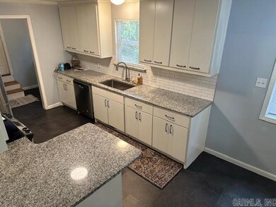 5809 N Locust St, North Little Rock, AR 72116 - photo 6