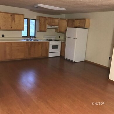 Duplex A Kitchen