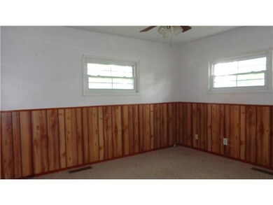 4098 Virginia Cir E, Columbus, OH 43213 - photo 5