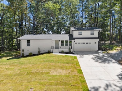 5871 Dolvin Ln, Buford, GA 30518 - photo 2