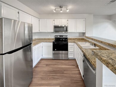 13704 E Lehigh Ave unit E, Aurora, CO 80014 - photo 2