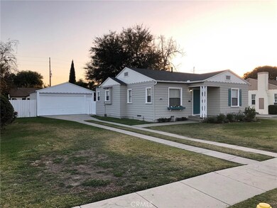 Large side yard with RV potential