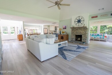 Tim Reckinger - 6.0 Living Room