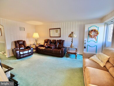 13 Stratford Rd, Glenolden, PA 19036 - photo 5