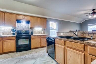 2810 Tranquility Trail, Pearland, TX 77584 - photo 7