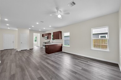 7311 Shotwell St, Houston, TX 77028 - photo 5