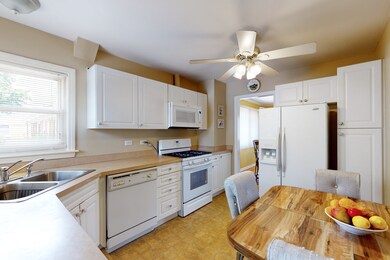 1356 S 5th Ave, Des Plaines, IL 60018 - photo 5