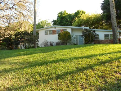 2005 Vaughn St, Titusville, FL 32796 - photo 3