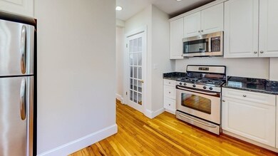 85 Warren St unit 85, Newton Center, MA 02459 - photo 6
