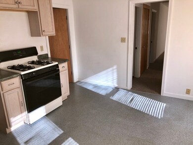 211 Union St unit 2, Franklin, MA 02038 - photo 4