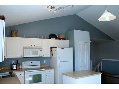 12185 Pebble St unit 700, Fishers, IN 46038 - photo 4