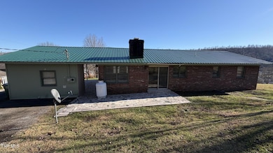 299 Duff St, Pennington Gap, VA 24277 - photo 6