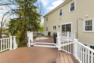 111 Worcester Ln, Waltham, MA 02451 - photo 5