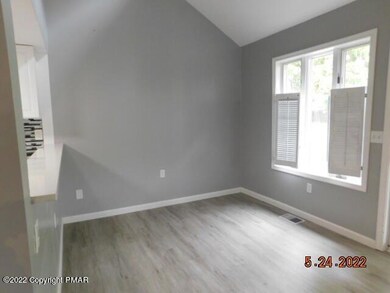 45 Dragon Fly Cir, Stroudsburg, PA 18360 - photo 5