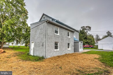 749 Vine St, Honey Brook, PA 19344 - photo 3