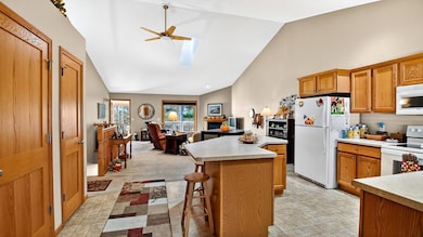 3313 Alf Ct, Eau Claire, WI 54701 - photo 5