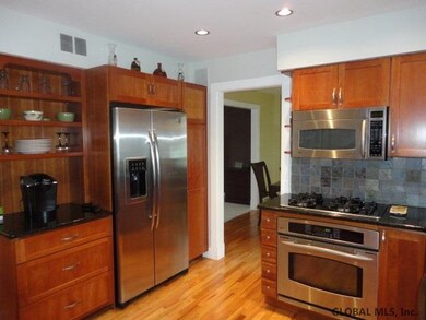 4 Huntleigh Dr, Albany, NY 12211 - photo 7