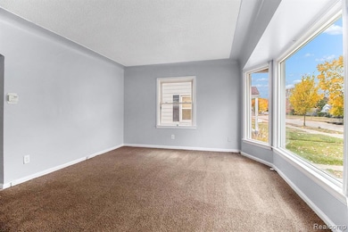 18452 Shaftsbury Ave, Detroit, MI 48219 - photo 7