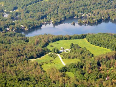 953 E Lake Rd, Ludlow, VT 05149 - photo 4