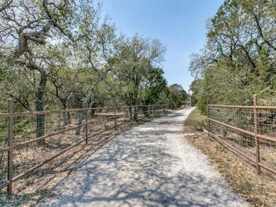 144 Heather Ridge Ct, Weatherford, TX 76085 - photo 2