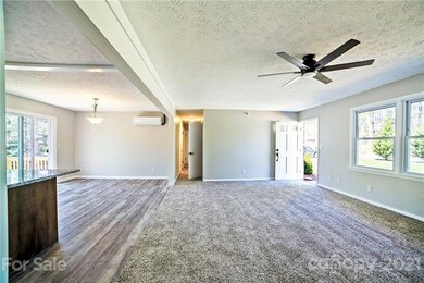 124 Atwood Dr, Hendersonville, NC 28792 - photo 7