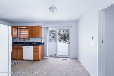 Home-Exposure-3411-S-Deerfield-3