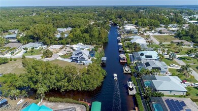 11424 Argentine Ct, Bokeelia, FL 33922 - photo 6