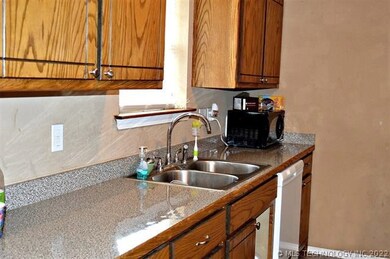 12493 S Nix Rd, Caney, OK 74533 - photo 4