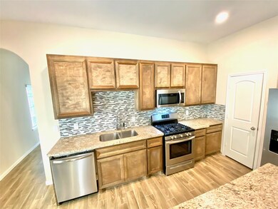 5821 Balbo St, Houston, TX 77091 - photo 2