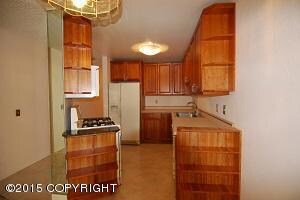 2704 Forest Park Dr unit 106, Anchorage, AK 99517 - photo 3