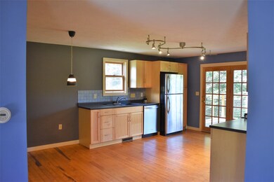 7 Crescent St, Plymouth, NH 03264 - photo 5