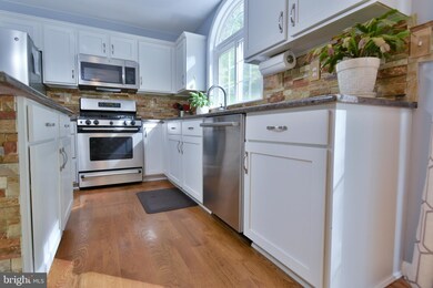 790 Southwind Ln, Downingtown, PA 19335 - photo 6