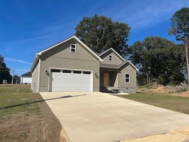 190 Chariot Ln, Savannah, TN 38372 - photo 4