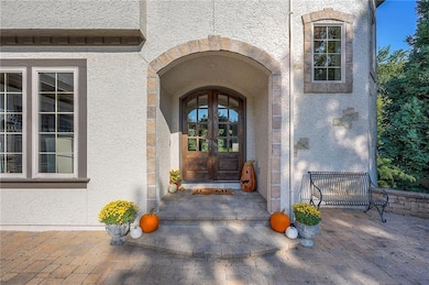 PORCH PERFECT FOR DECORATING