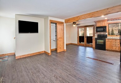 719-DeerBlvd-3-MLS_05