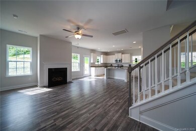 107 Fleming Dr unit 33, Statesville, NC 28677 - photo 3