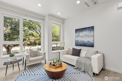 716 11th Ave E unit A, Seattle, WA 98102 - photo 3