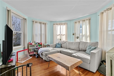 11 Dartmouth St, Newport, RI 02840 - photo 3