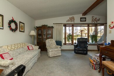 1003 W 53rd St, Davenport, IA 52806 - photo 4