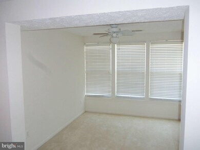 3570 Sherbrooke Cir unit 7-103, Woodbridge, VA 22192 - photo 4