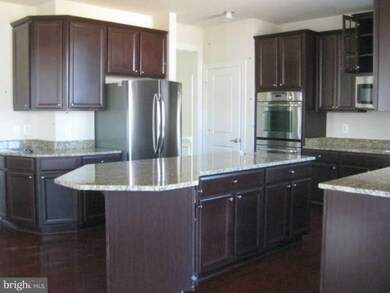 22560 Castle Oak Rd, Clarksburg, MD 20871 - photo 3