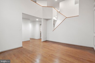 1408 Hemingway Ct, Reston, VA 20194 - photo 5