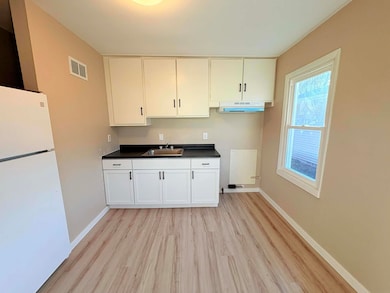 722 S View Dr, Waterloo, IA 50707 - photo 3