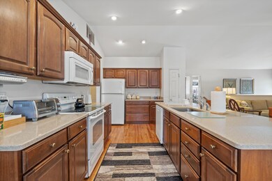 8 Marathon Ave unit 8, Gorham, ME 04038 - photo 4