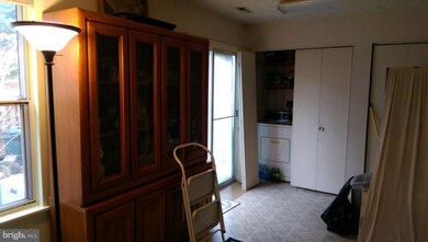 18615 Winding Creek Place, Germantown, MD 20874 - photo 4