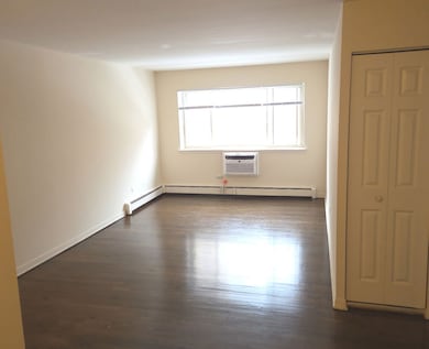 6128 N Kenmore Ave unit 302, Chicago, IL 60660 - photo 2