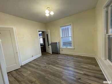 2105 16th St, Moline, IL 61265 - photo 7