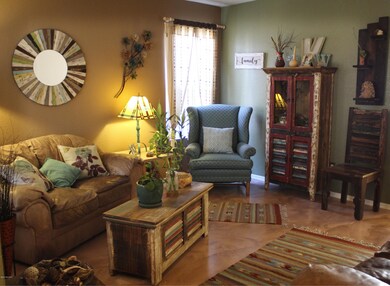 4_Living Room
